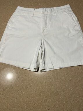 Anne Klein White Women's Flat-Front Shorts